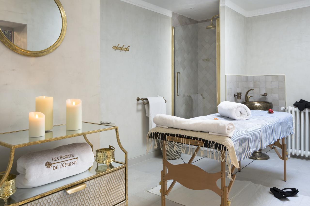 Riad Spa "Les Portes De L'Orient" Tours Exterior photo